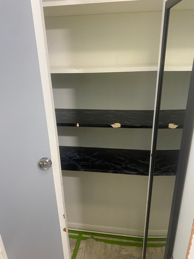 Building Photo - 156 Park Pl