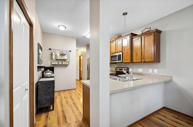 Building Photo - 18422 Lafayette Way