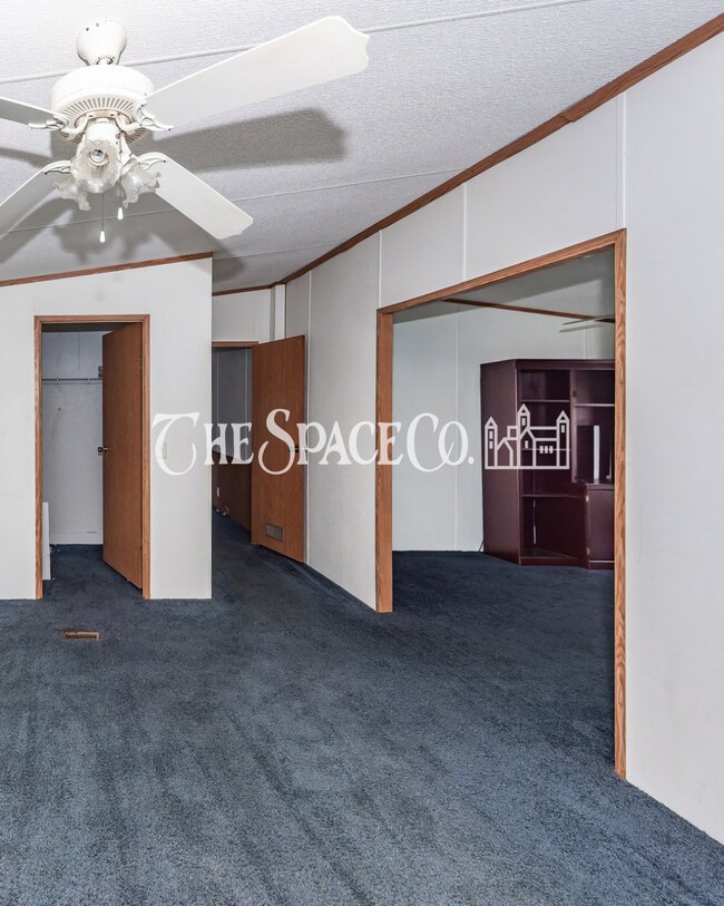 Building Photo - 255 Mitton Rd