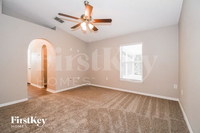 Building Photo - 8153 Misty Meadow Ct N