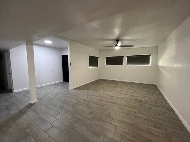 Building Photo - 9412 Beals St