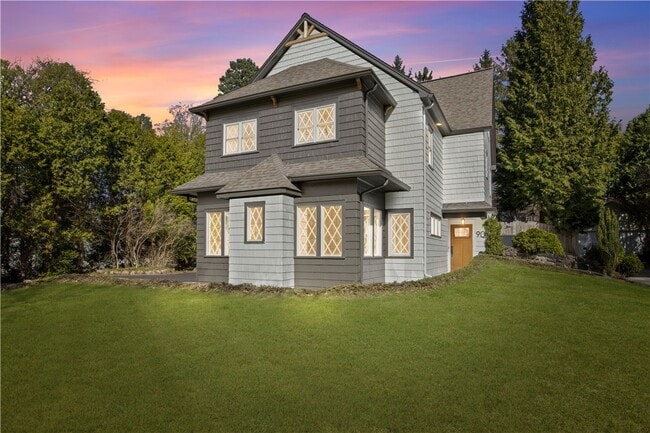 Building Photo - 90 Stoneleigh Ct