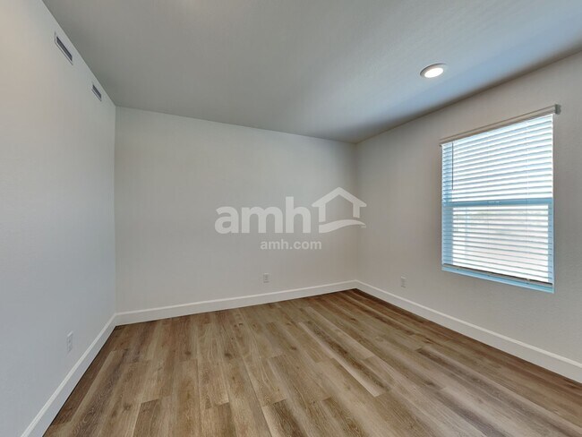 Building Photo - 6495 Aspen Mountain Ave