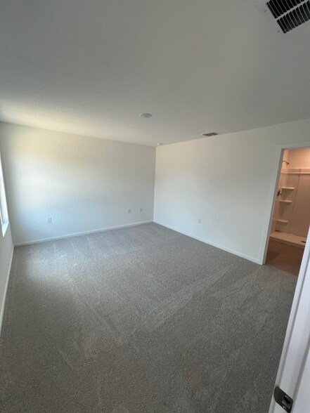 Building Photo - 1311 Neria Lp