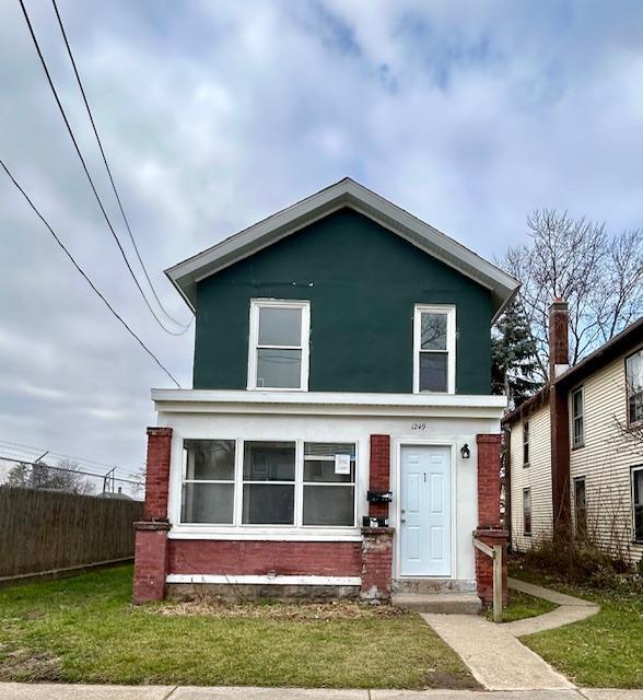 Primary Photo - 1249 Davis Ave NW