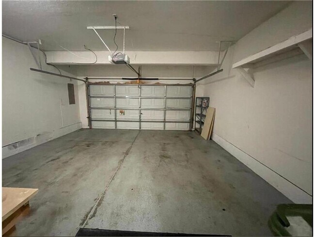 Building Photo - 10986 Isanti Ct NE