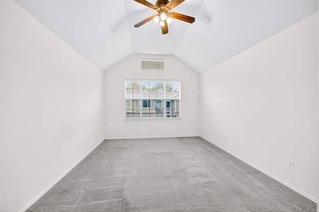 Building Photo - 2632 Century Park Blvd