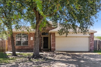 Building Photo - 5915 Ranch Riata Ct