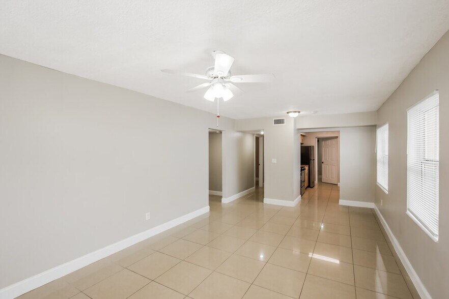 Building Photo - 9100 NW 3rd Ave