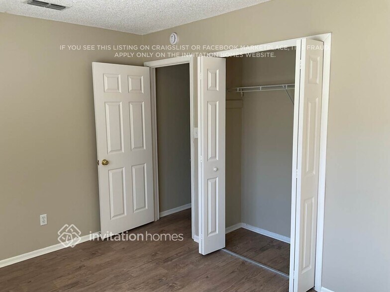 Building Photo - 727 Coquina Ct