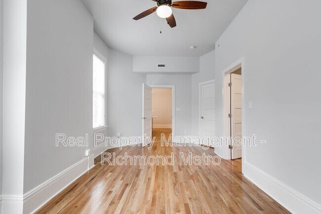 Building Photo - 1302 Floyd Ave