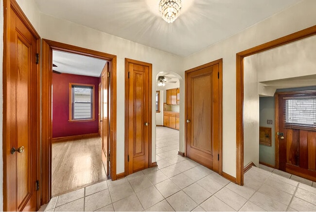 Building Photo - 2816 N 75th St