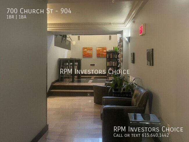 Building Photo - 700 Church St