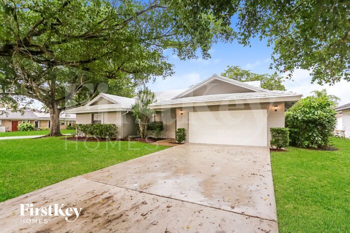 Primary Photo - 3999 NW 73rd Way