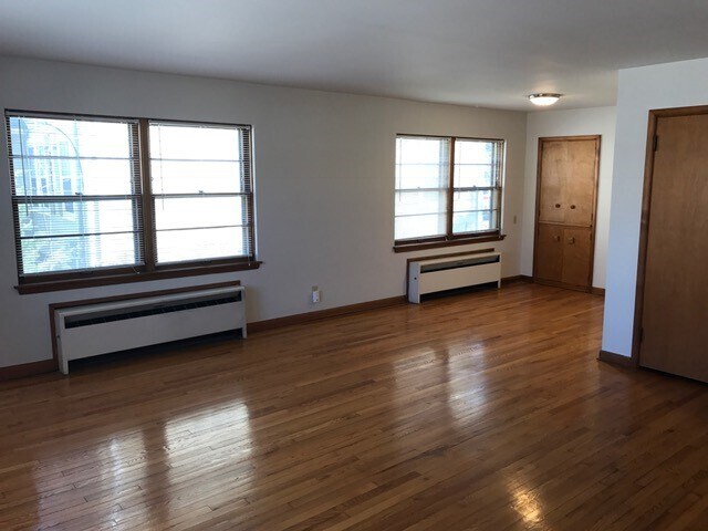 Building Photo - 2135 University Ave