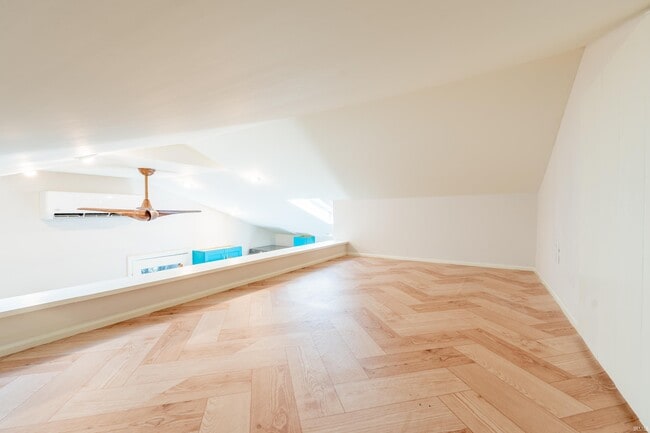 Building Photo - 2605 S Bryan St