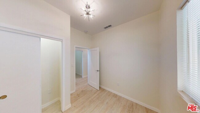 Building Photo - 7252 Glade Ave