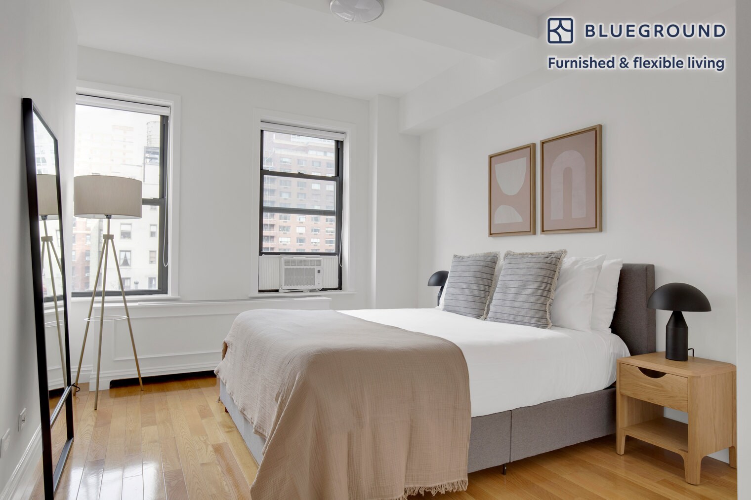 Building Photo - 210 W 70th St