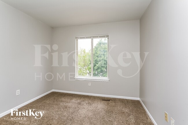 Building Photo - 21439 Georgetown Dr