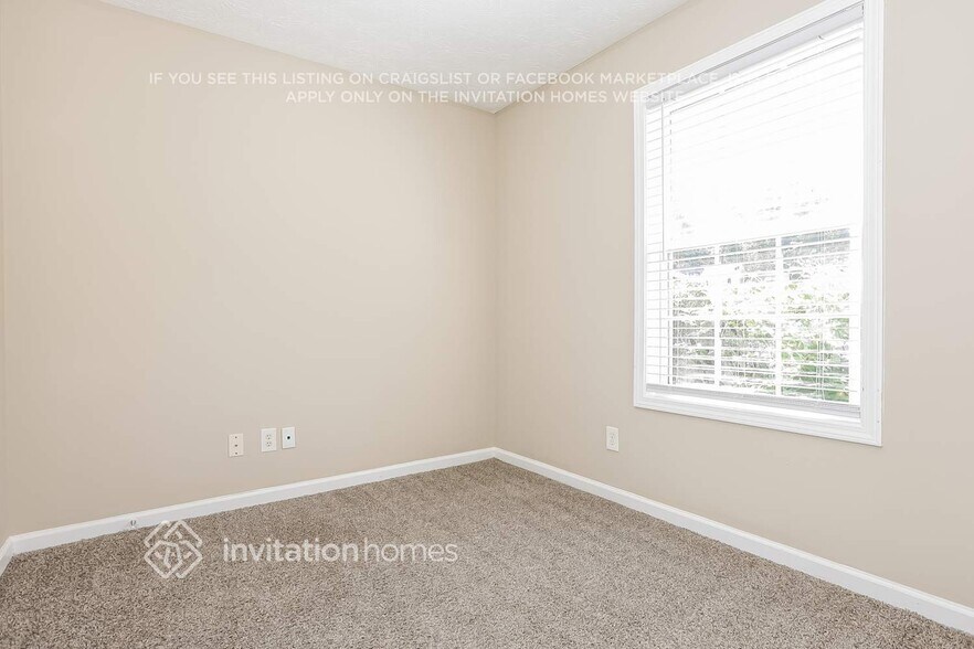 Building Photo - 260 Dreamland Cir