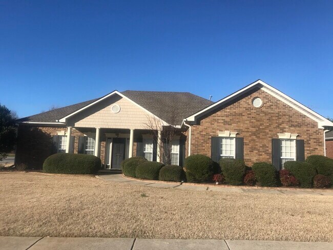 Building Photo - 113 Commonwealth Ct