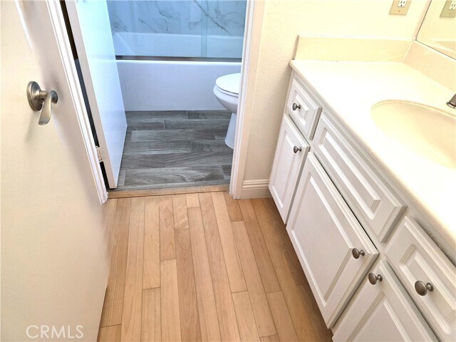 Building Photo - 388 Fallingstar