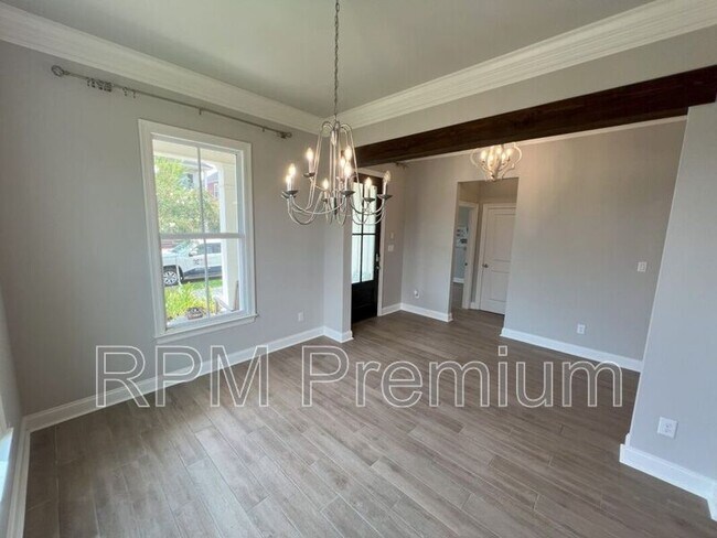 Building Photo - 1271 Rockport St