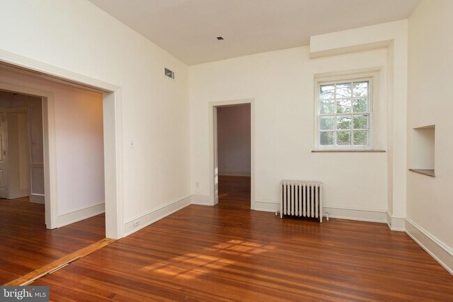 Building Photo - 6610 Wissahickon Ave