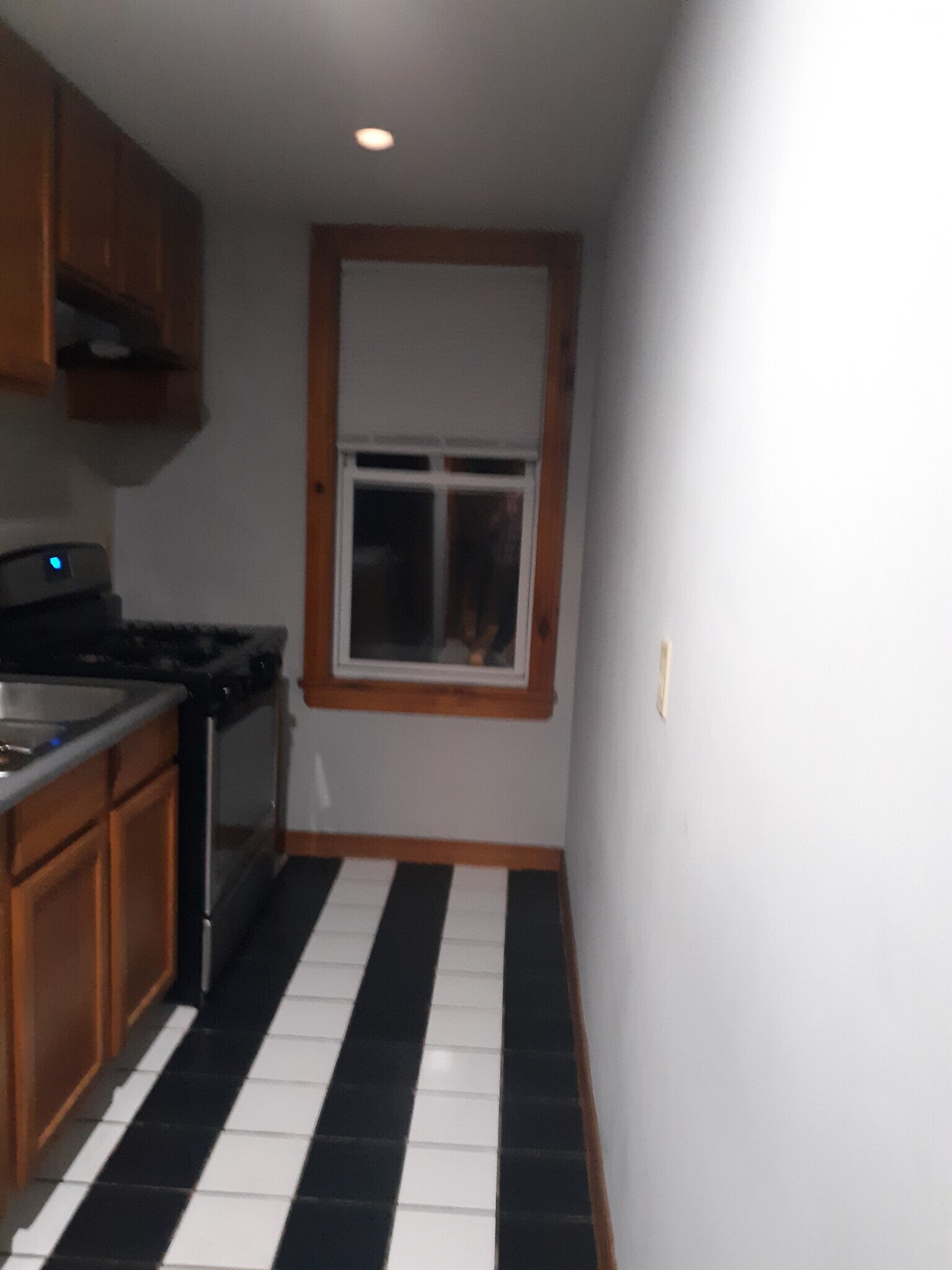 Kitchen - 70 Humphrey St