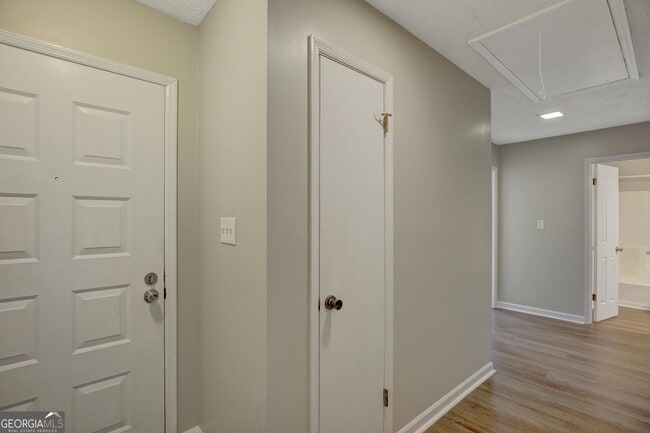 Building Photo - 107 Ridge View Ct