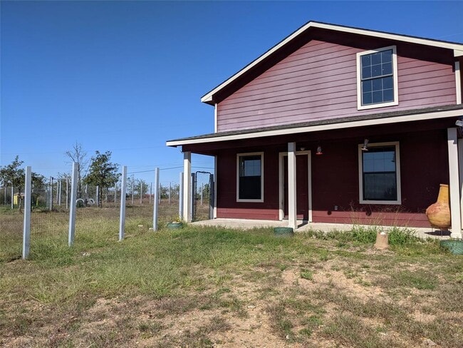 Building Photo - 143 Spring Hollow Trail