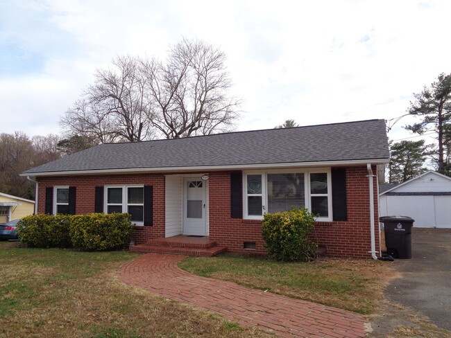 Primary Photo - House Between Winston Salem & Walkertown O...