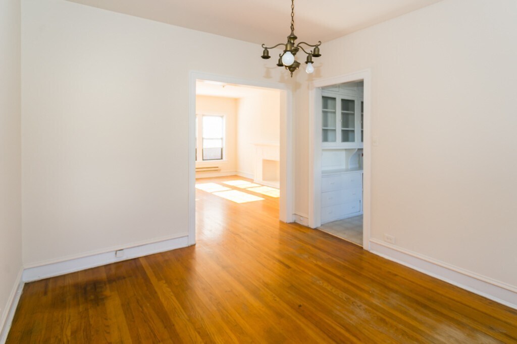 Building Photo - 1312 Oak Ave
