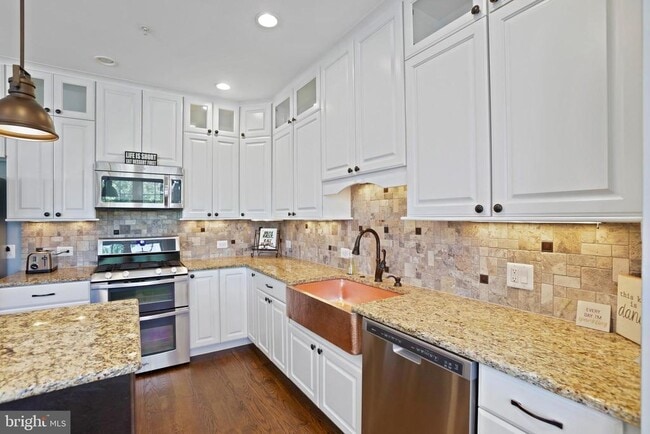 Building Photo - 42997 Mill Race Terrace