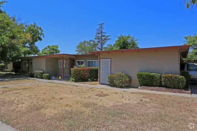 Building Photo - Woodfield Apartments