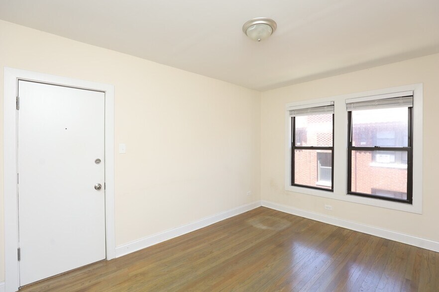 Building Photo - 2639 N Spaulding Ave