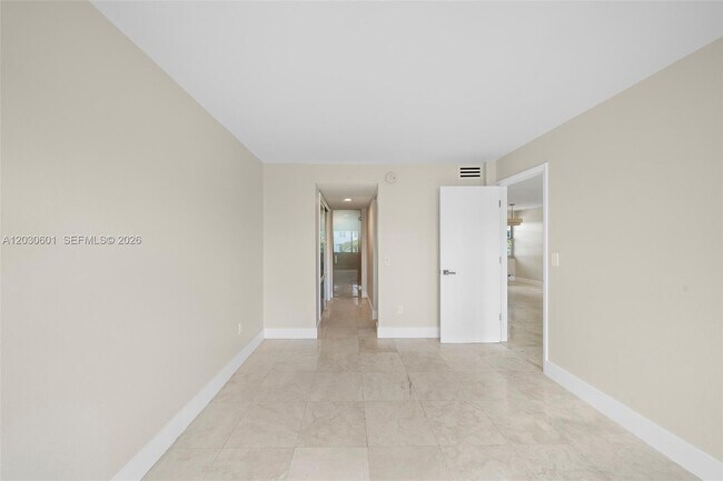 Building Photo - 1610 Lenox Ave.