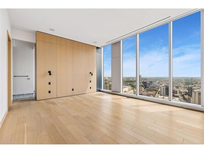 Building Photo - 255 Hennepin Ave