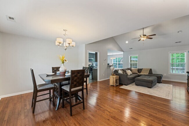 Building Photo - 155 Rose Brier Lane.