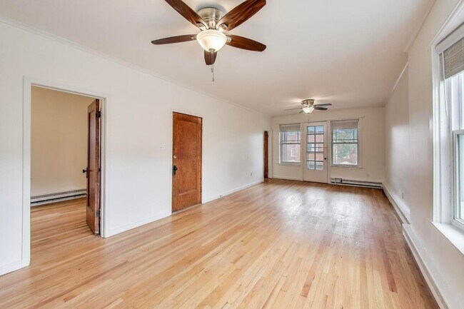 Building Photo - 4409 W Deming Pl