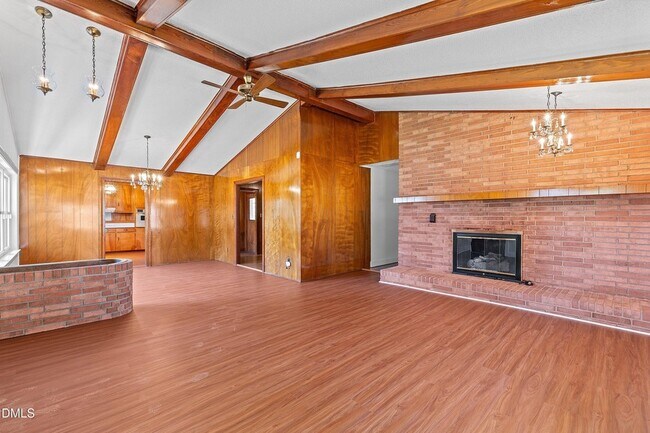 Building Photo - 1114 S 2nd St