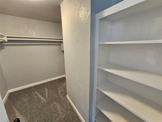 Building Photo - 4806 Cliffwood Dr