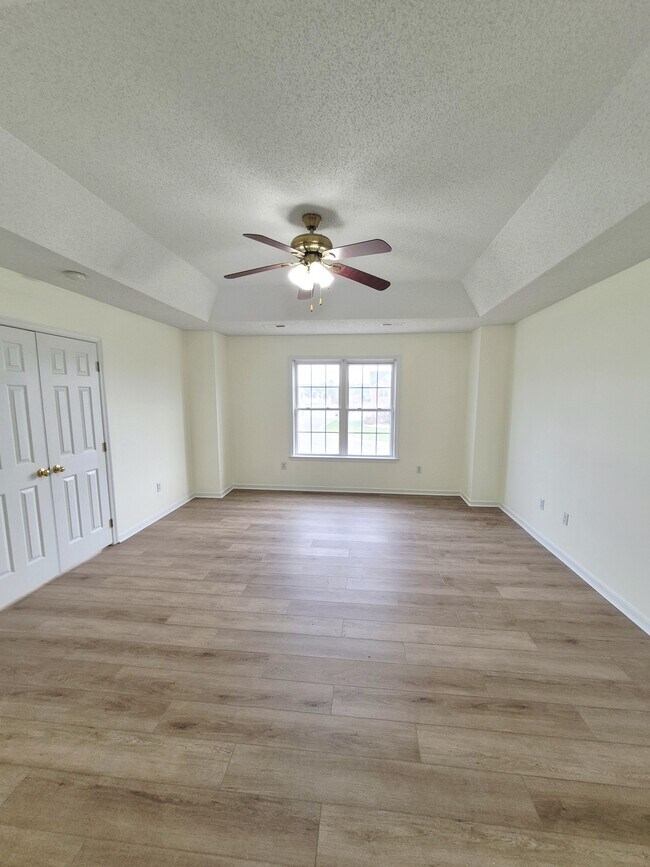 Building Photo - 7221 Oakmere Ct