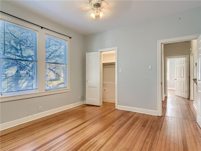 Building Photo - 502 Academy Dr
