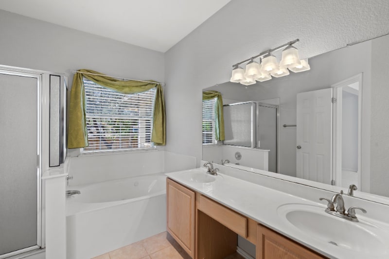 Building Photo - 1609 Abbey Ln