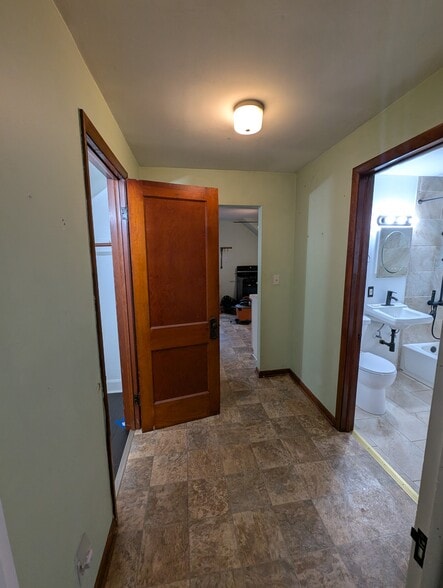 Hallway - 2340 N Bremen St