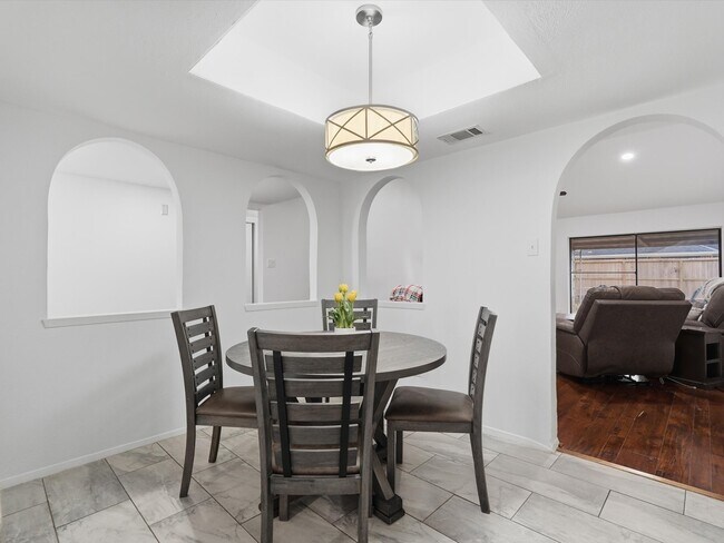 Building Photo - 22815 Carter Moir Ln