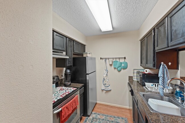 Building Photo - 2120 El Paseo St
