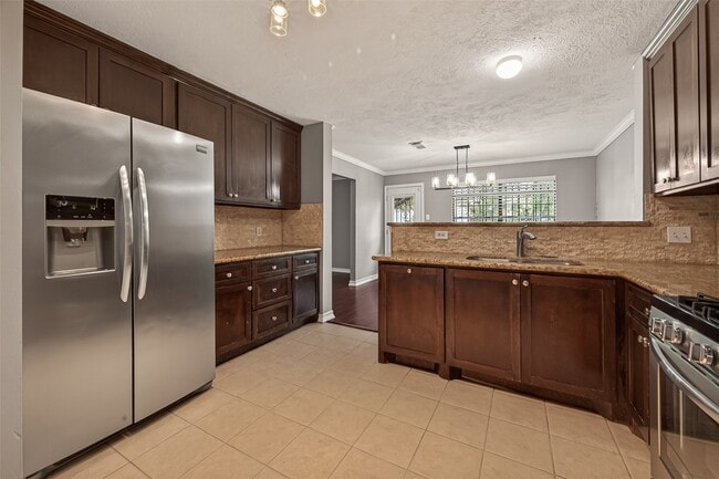 Building Photo - 6815 Lower Arrow Dr