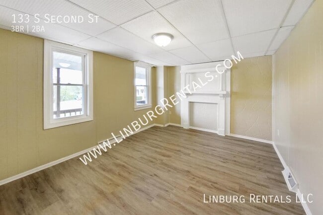 Building Photo - 133 S Second St-